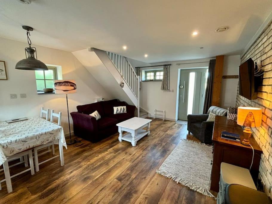 Little Bream - Pretty Cosy Cottage, Sea Views, Walk To The Beach Mawnan Smith ภายนอก รูปภาพ