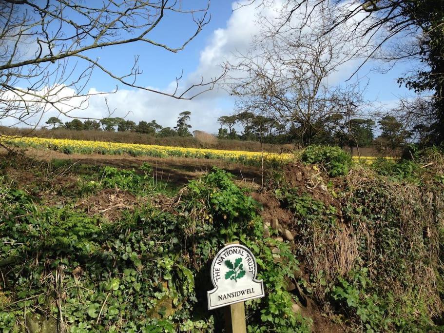 Little Bream - Pretty Cosy Cottage, Sea Views, Walk To The Beach Mawnan Smith ภายนอก รูปภาพ